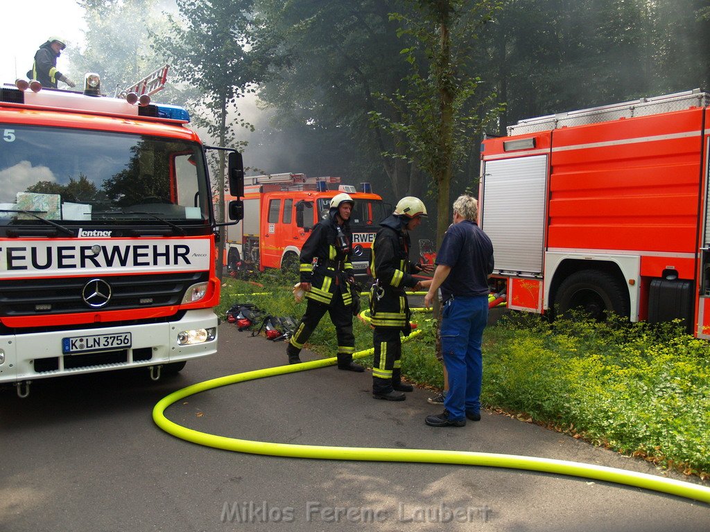 Brand Schuetzenhof Neusser Landstr P5440.JPG